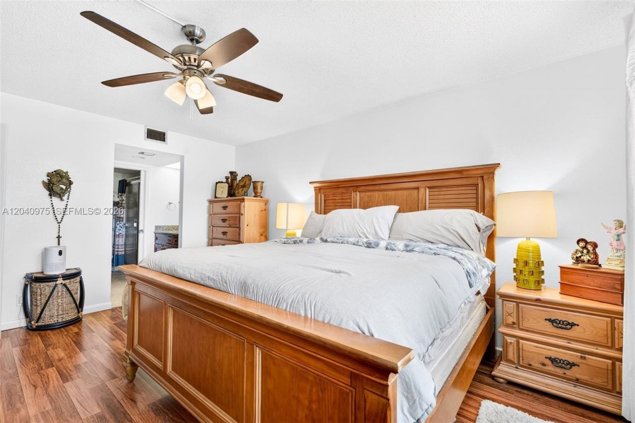 300 SW 130th Ter, Unit 206B, Pembroke Pines, FL 33027 Photo