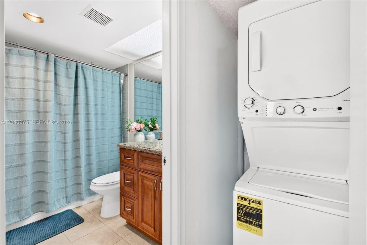 300 SW 130th Ter, Unit 206B, Pembroke Pines, FL 33027 Photo