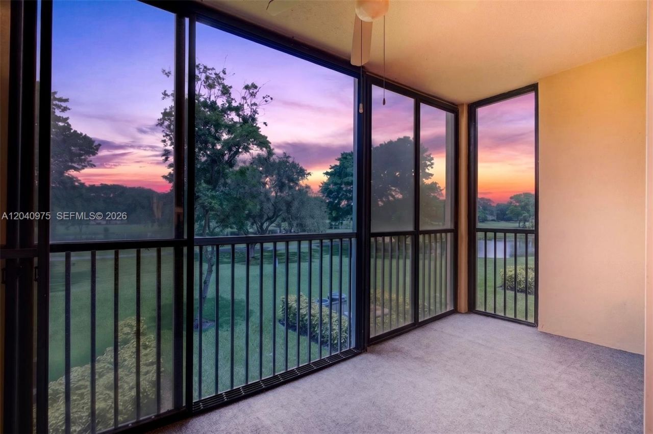 300 SW 130th Ter, Unit 206B, Pembroke Pines, FL 33027 Photo
