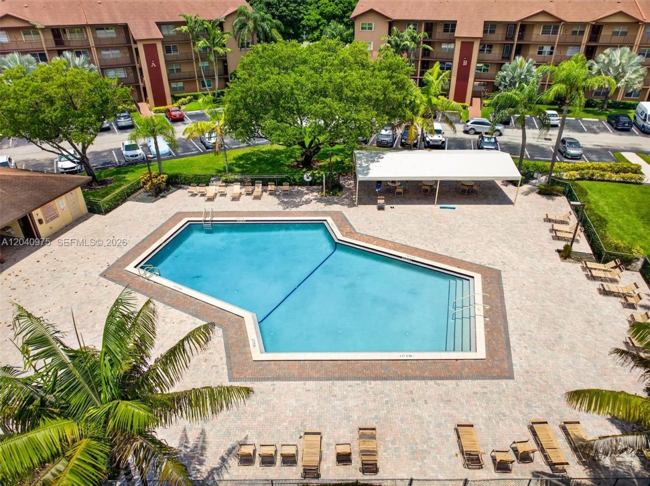 300 SW 130th Ter, Unit 206B, Pembroke Pines, FL 33027 Photo