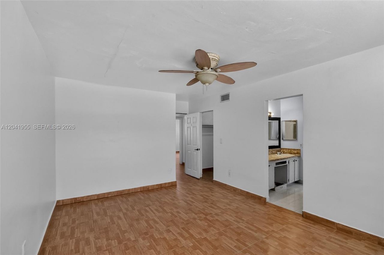 7055 W 3rd Ct, Hialeah, FL 33014 Photo