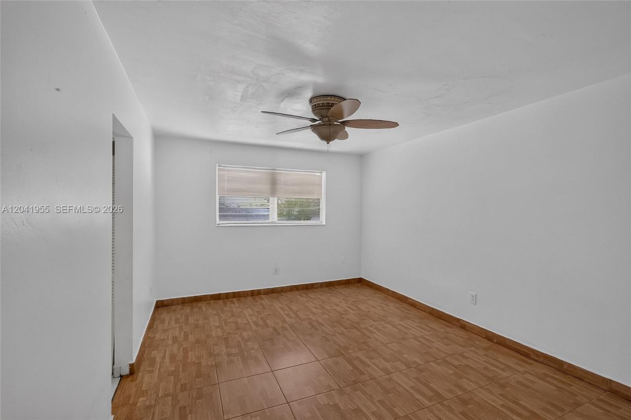 7055 W 3rd Ct, Hialeah, FL 33014 Photo