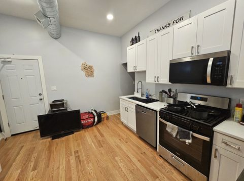 Main Photo