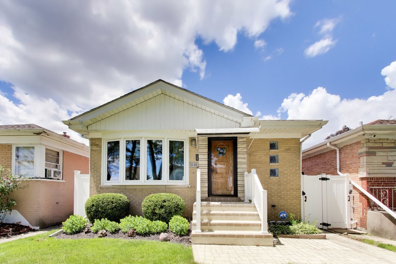 1118 Bohland Avenue, Bellwood, IL 60104 Main Photo
