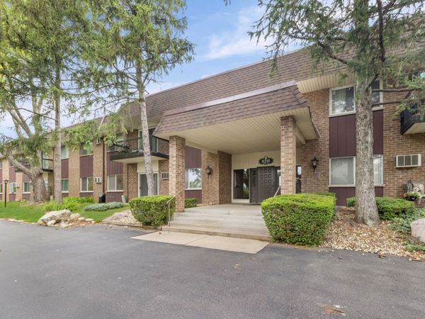 8315 Route 53 , Unit B3, Woodridge, IL 60517