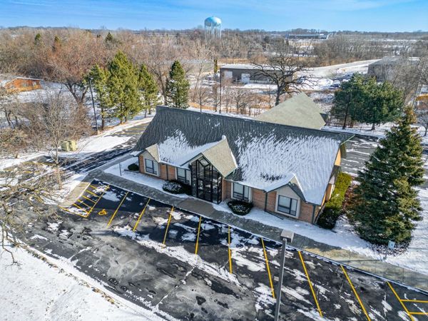1745 S Eastwood Drive , Woodstock, IL 60098