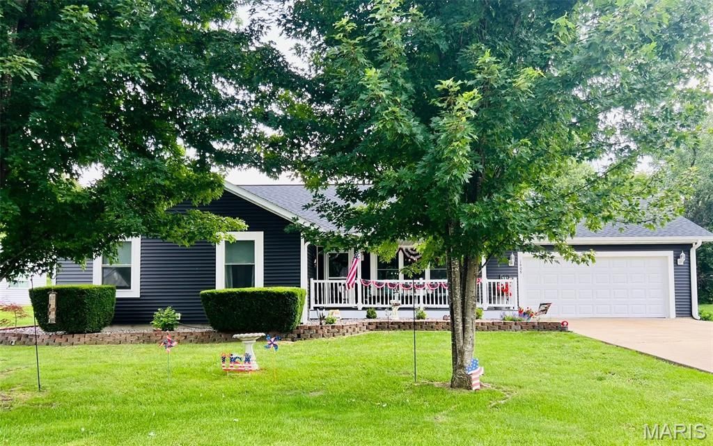 1408 Rosewood Terrace, Macon, MO 63552 Main Photo