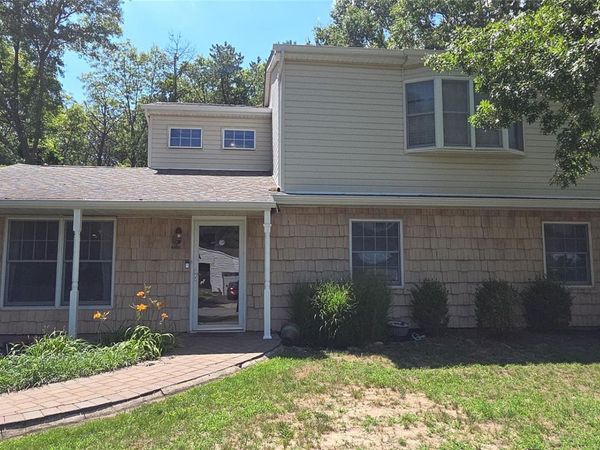 132 13th Avenue, Holtsville, NY 11742