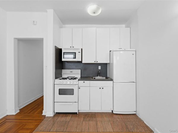 41-41 41st Street, Unit 5N, Sunnyside, NY 11104