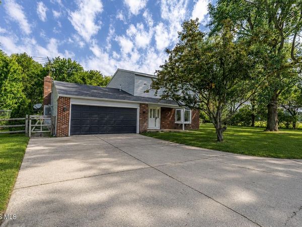 14590 Liberty Hi Road , Bowling Green, OH 43402