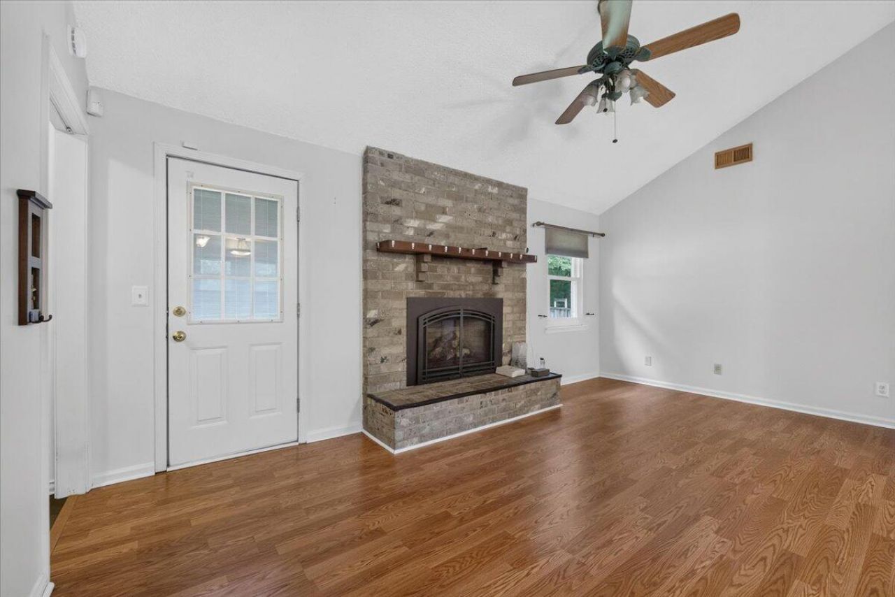 121 Gator Drive Photo 13