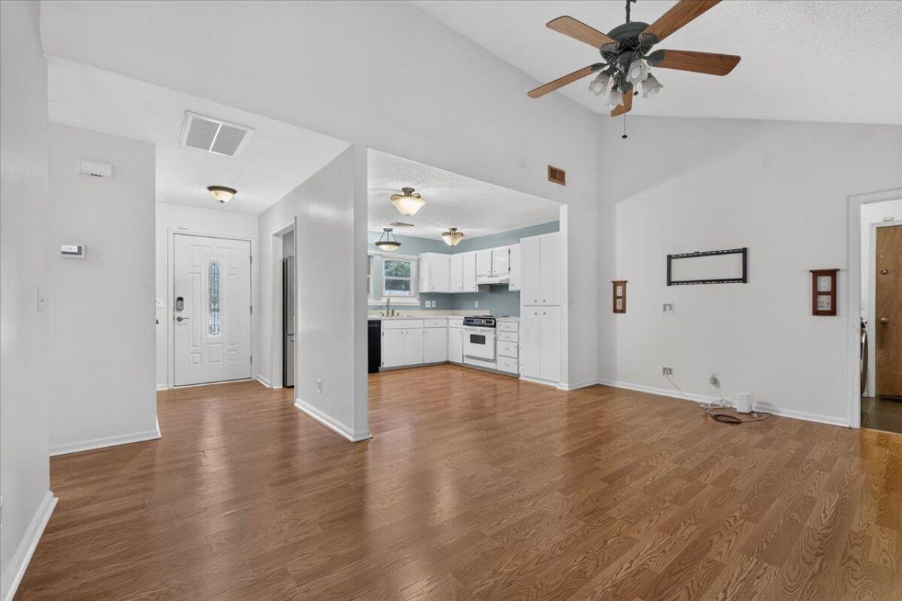 121 Gator Drive Photo 17