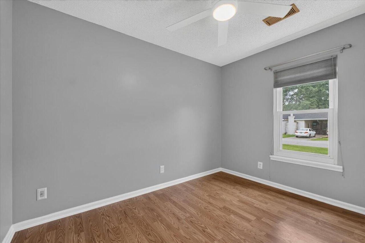 121 Gator Drive Photo 21