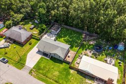 121 Gator Drive photo 4