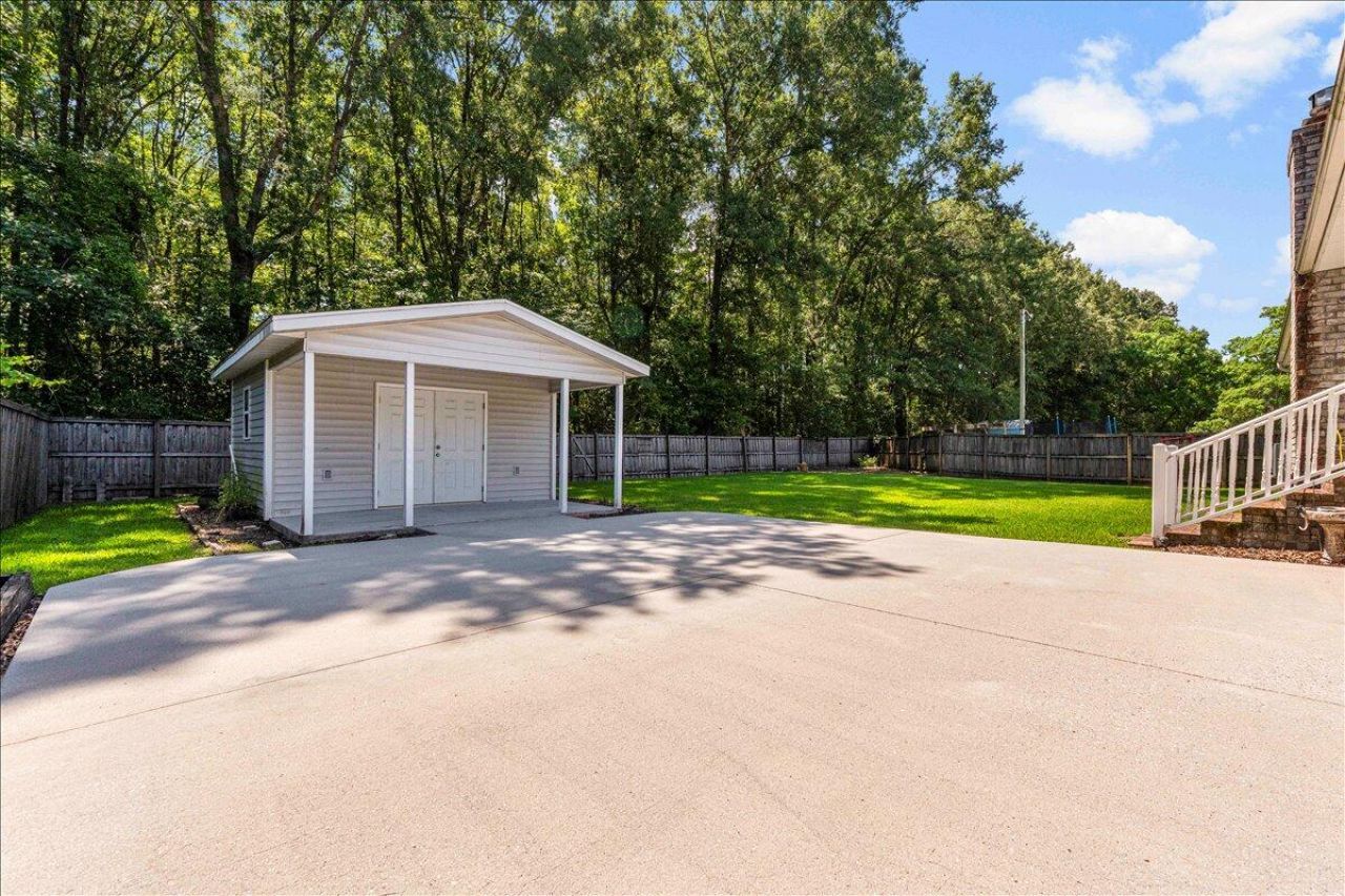 121 Gator Drive Photo 45