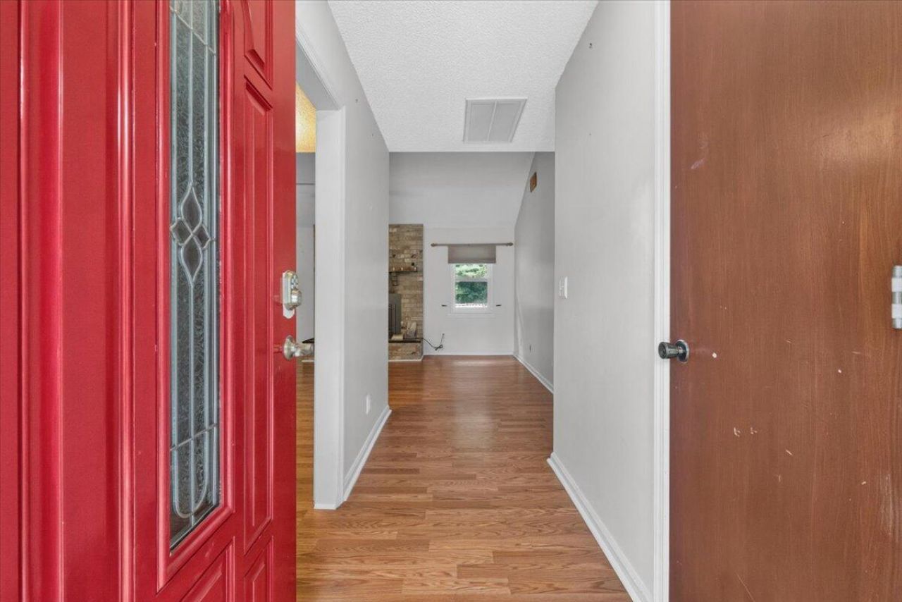 121 Gator Drive Photo 6