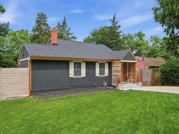 8524 Riley Street, Overland Park, KS 66212