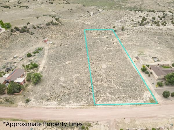 1031 S Tierra Buena Dr, Pueblo West, CO 81007