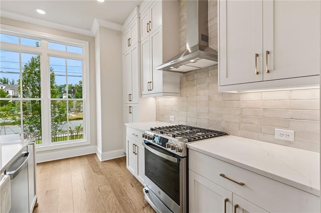 210 Midnight Oak Run, Unit 3, Alpharetta, GA 30009 Main Photo