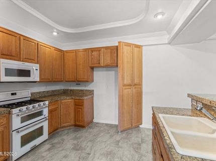 3185 Quick Cal Way, Fernley, NV 89408 Photo