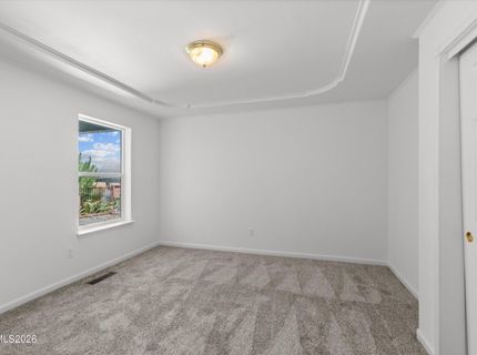 3185 Quick Cal Way, Fernley, NV 89408 Photo