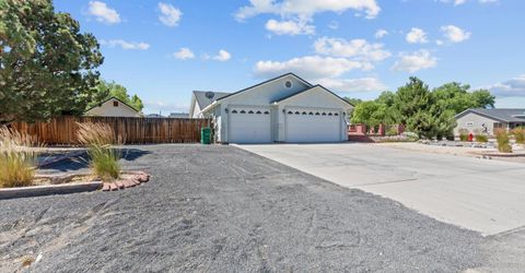 3185 Quick Cal Way, Fernley, NV 89408 Photo