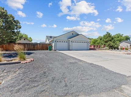 3185 Quick Cal Way, Fernley, NV 89408 Photo