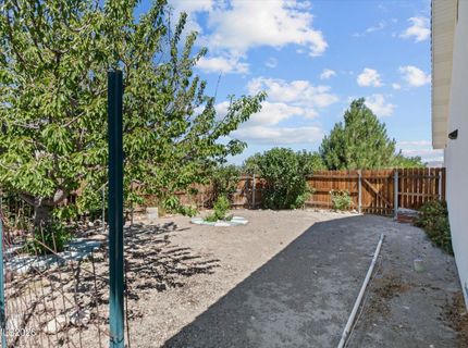 3185 Quick Cal Way, Fernley, NV 89408 Photo