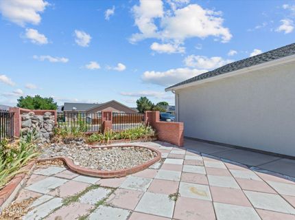 3185 Quick Cal Way, Fernley, NV 89408 Photo