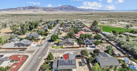 3185 Quick Cal Way, Fernley, NV 89408 Photo