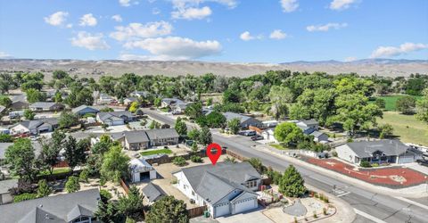 3185 Quick Cal Way, Fernley, NV 89408 Photo