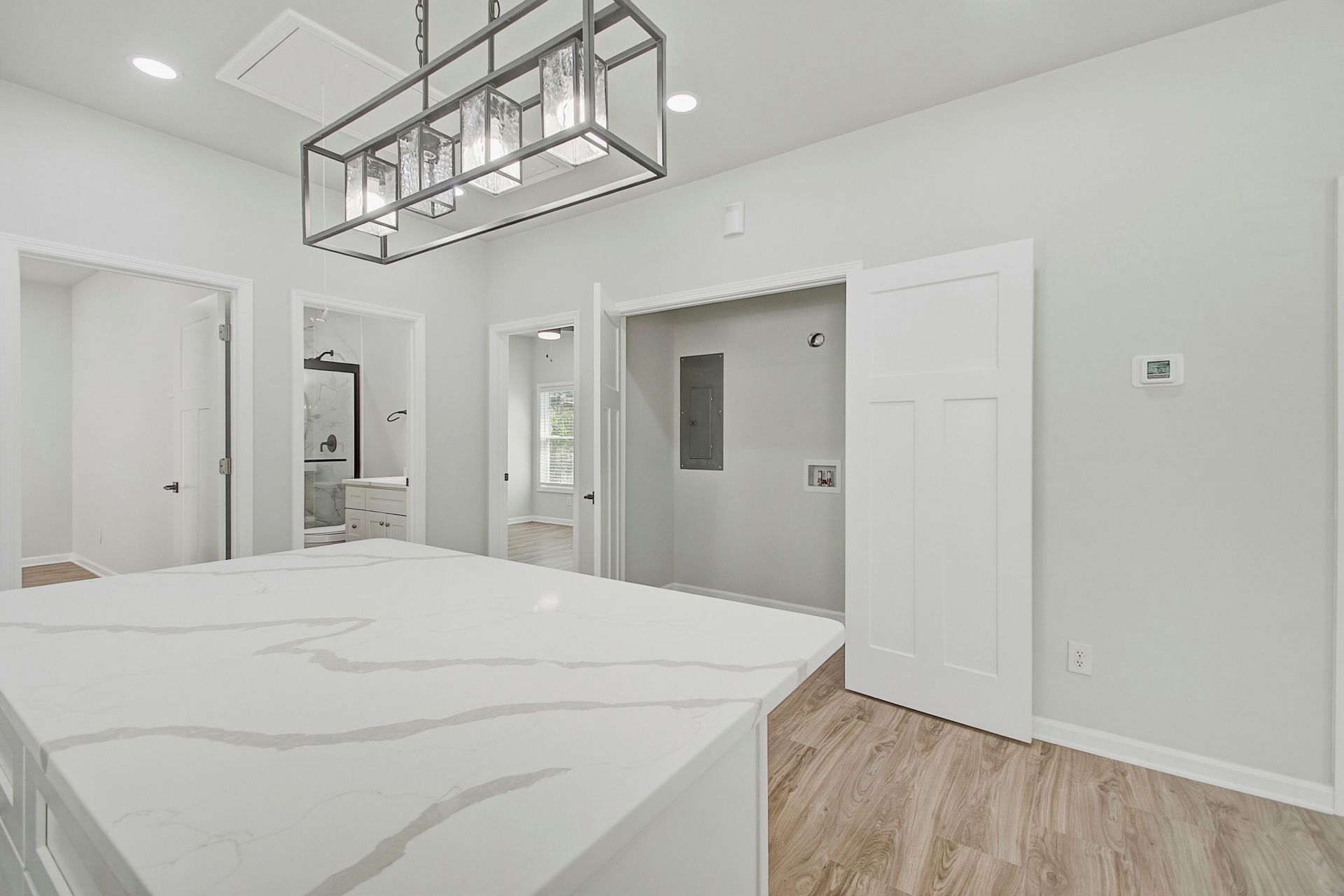 4705 Boundary Street Photo 10