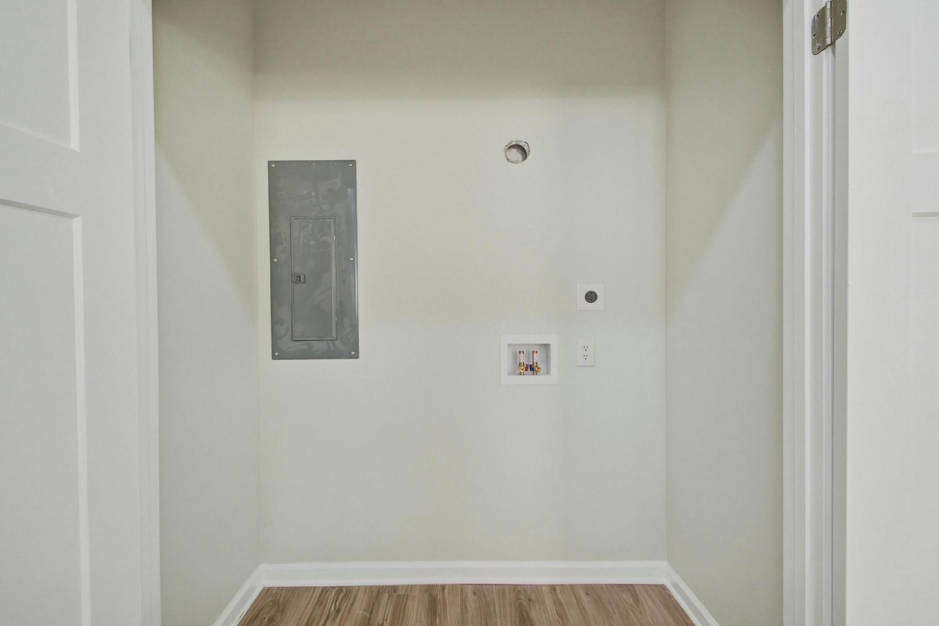4705 Boundary Street Photo 11