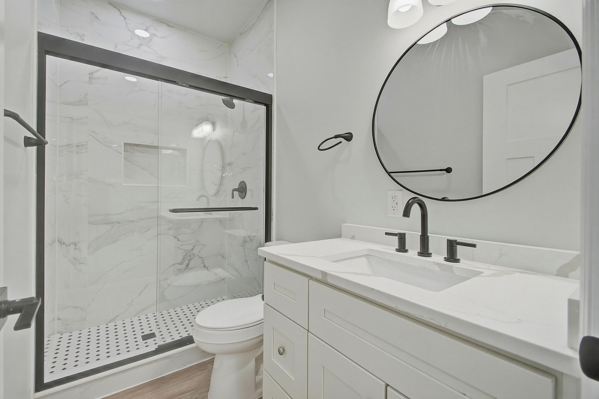 4705 Boundary Street Photo 17