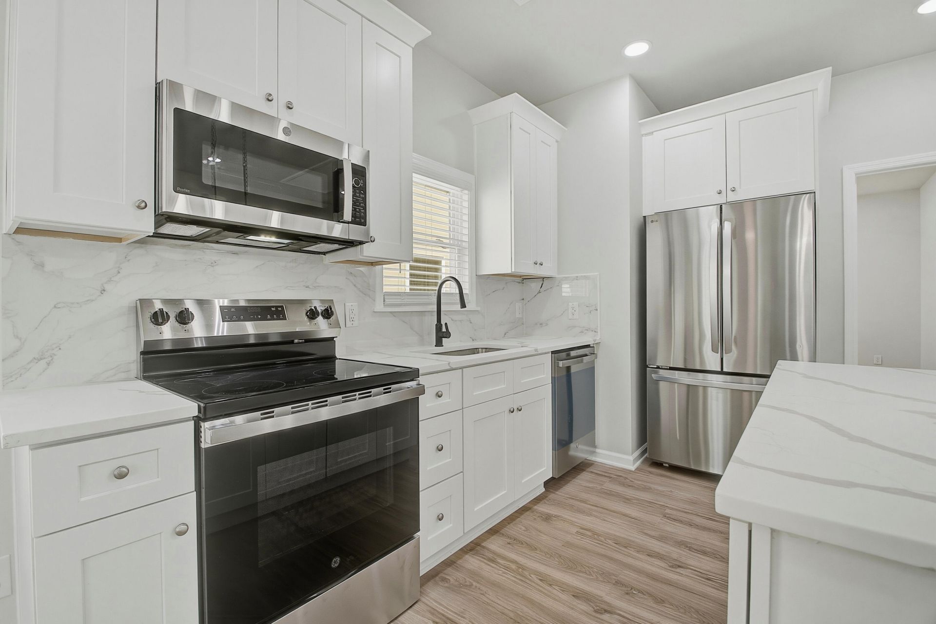 4705 Boundary Street Photo 8