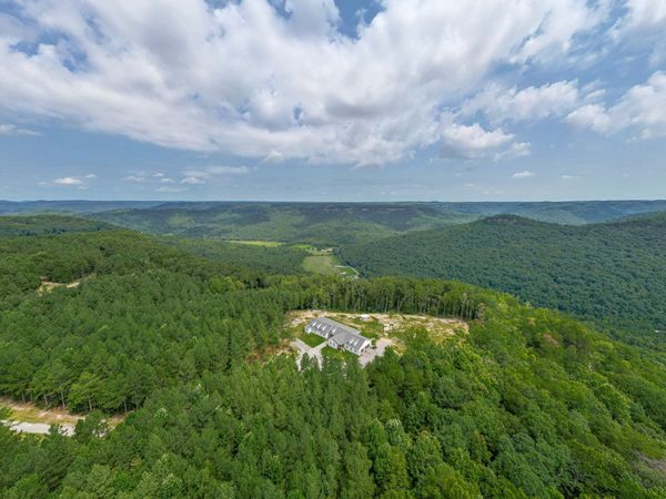 1313 Flat Rock Rd, Jamestown, TN 38556