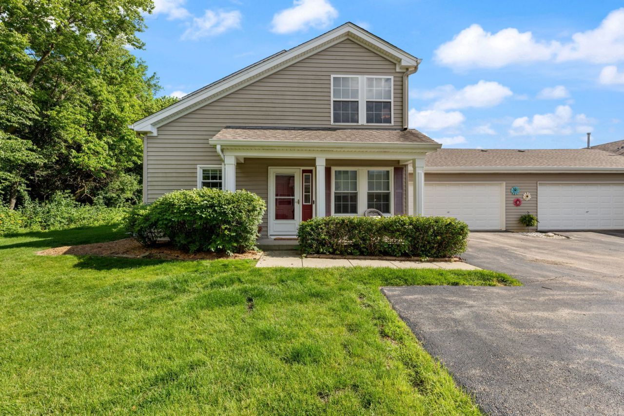 105 Waterbury Circle, Oswego, IL 60543 Main Photo