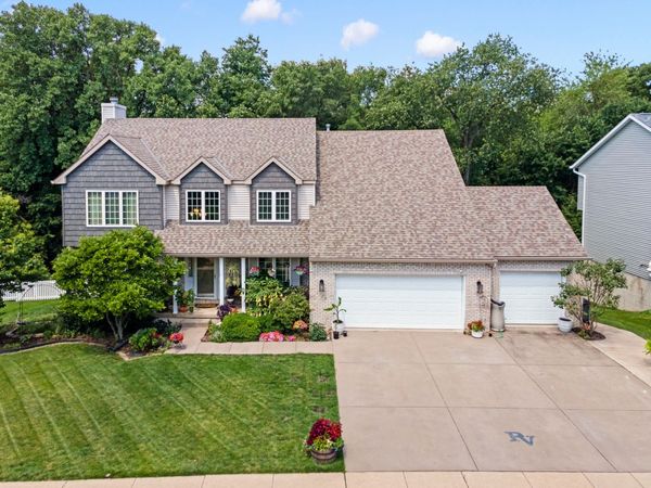 1770 PLUM TREE Road , Bettendorf, IA 52722