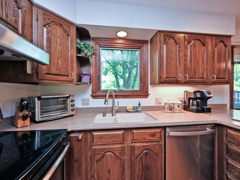 6356 Oakcreek Drive, Colerain Township, OH 45247 Photo 15