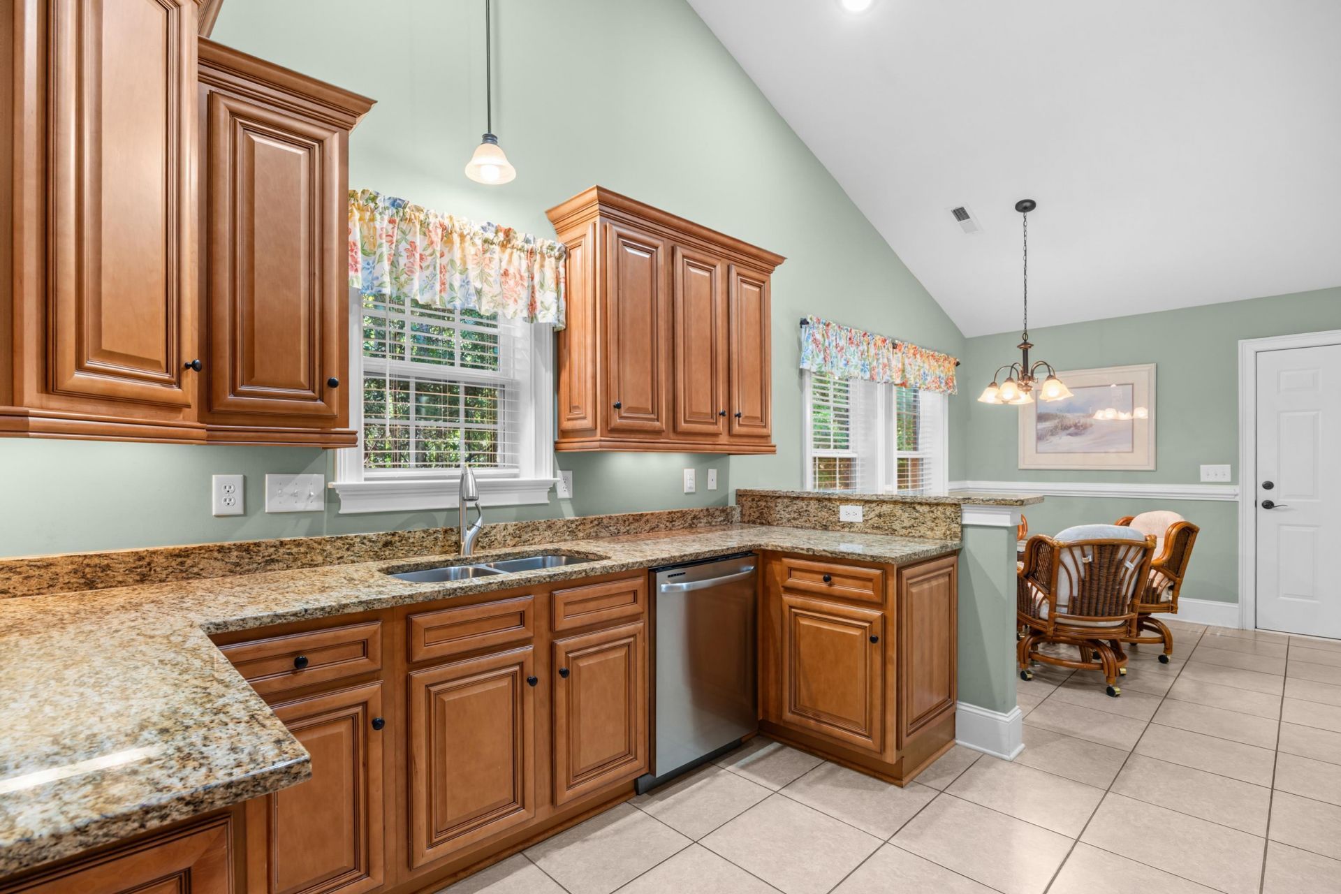 504 Harrington Ct. Photo 22