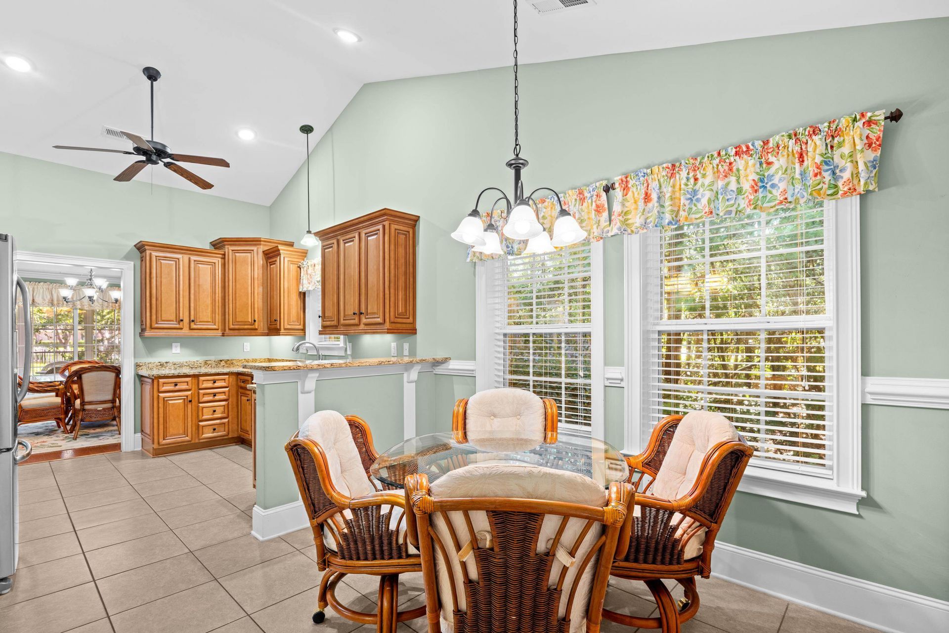 504 Harrington Ct. Photo 26