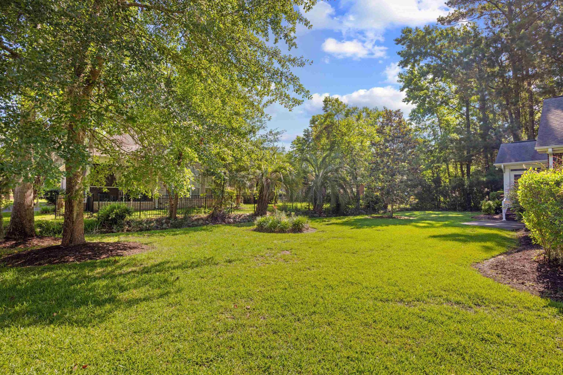 504 Harrington Ct. Photo 33