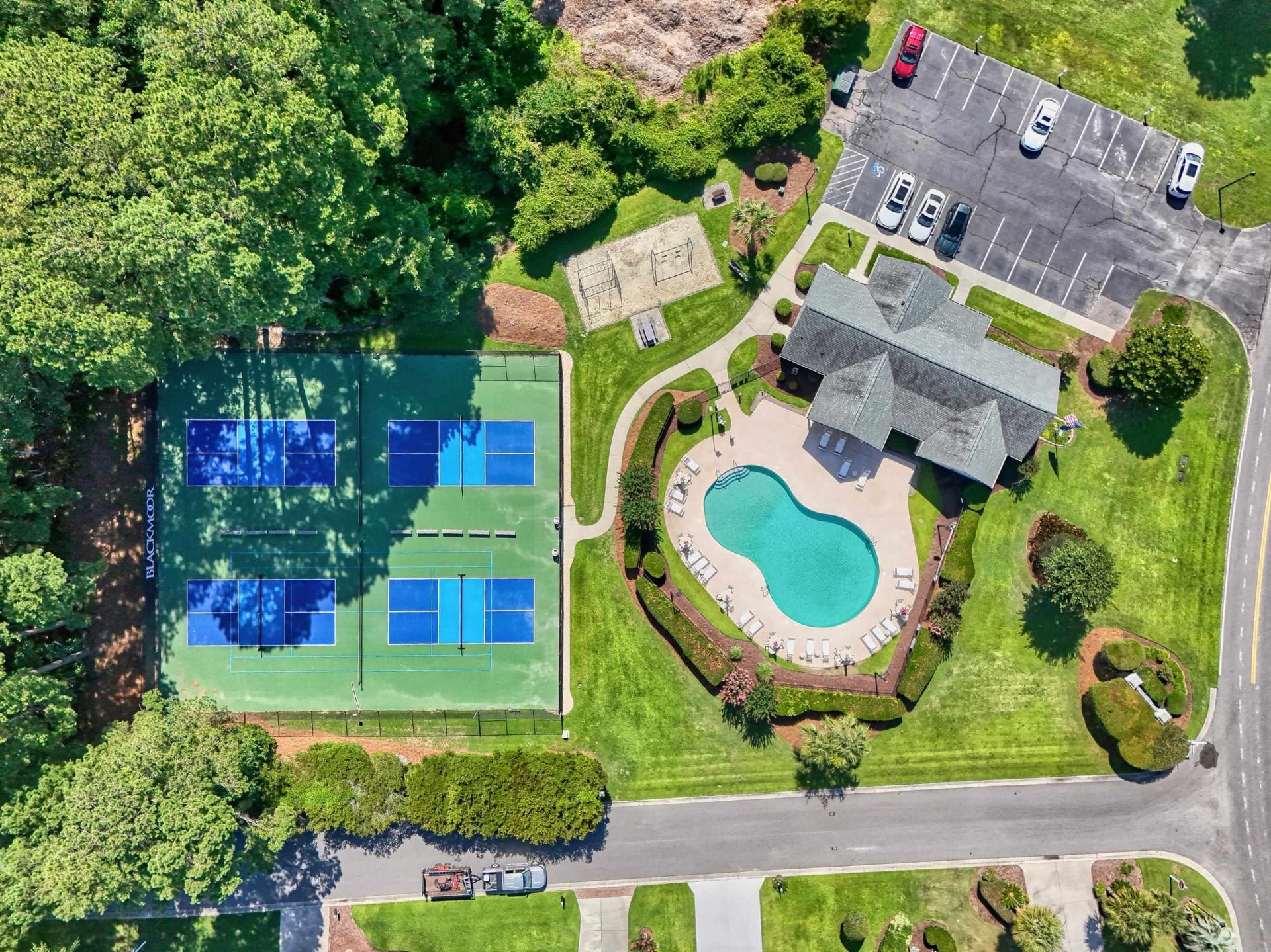 504 Harrington Ct. Photo 43
