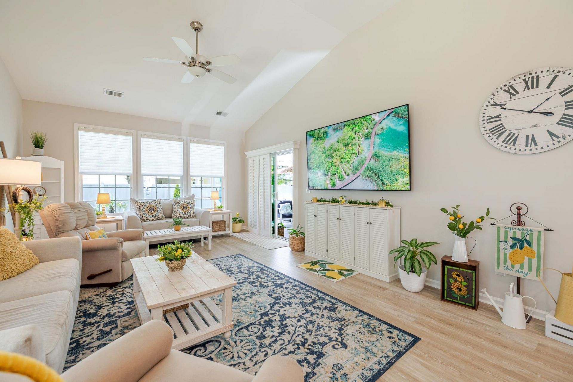 316 Saint Catherine Bay Ct. Photo 4