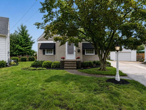 1139 Kelsey Street NE, Grand Rapids, MI 49505