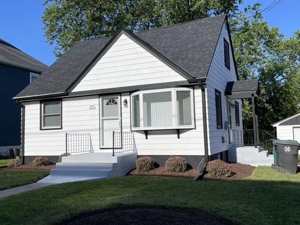 W161N8970 Hayes AVENUE, Menomonee Falls, WI 53051