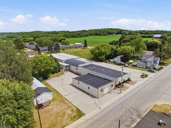 403 S 4th AVENUE #307, Saint Nazianz, WI 54232