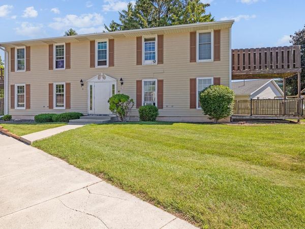 3917 Country PLACE, Unit A, Sheboygan, WI 53081