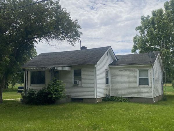 10216 W Powder Mill Road, Edwards, IL 61528
