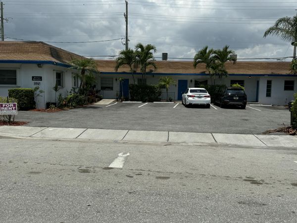 1325 N J Street, Unit 6, Lake Worth, FL 33460